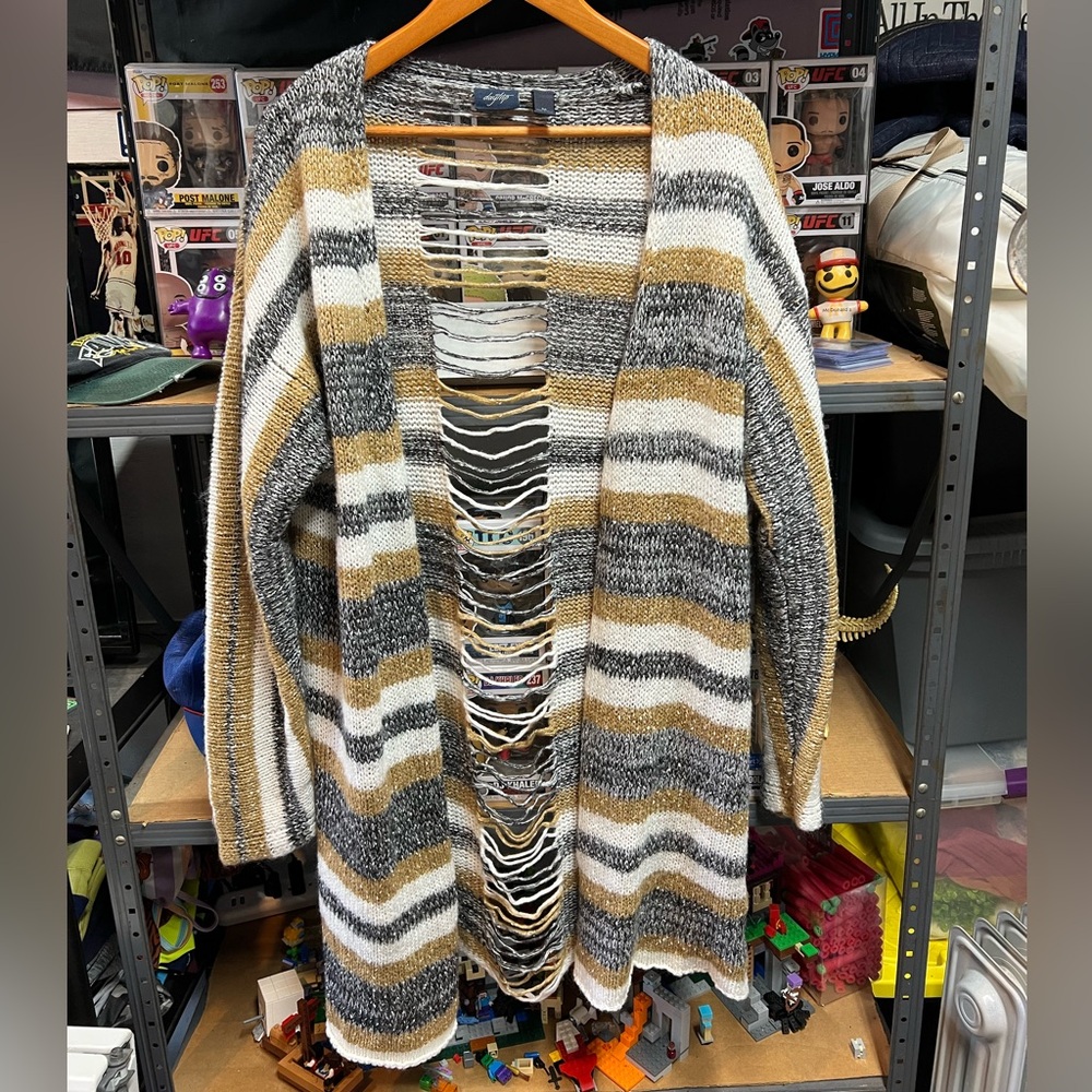 Day Trip Woman’s Cardigan
